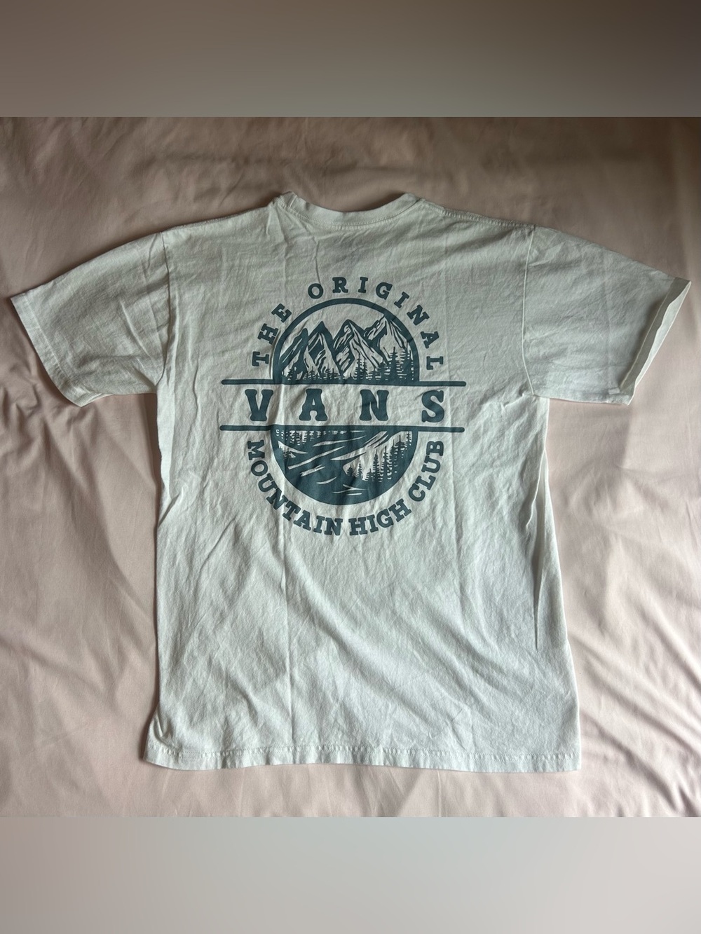 Vans Mountain High Club Graphic Tee – Size Medium